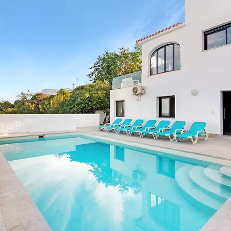 Papagayo Villa